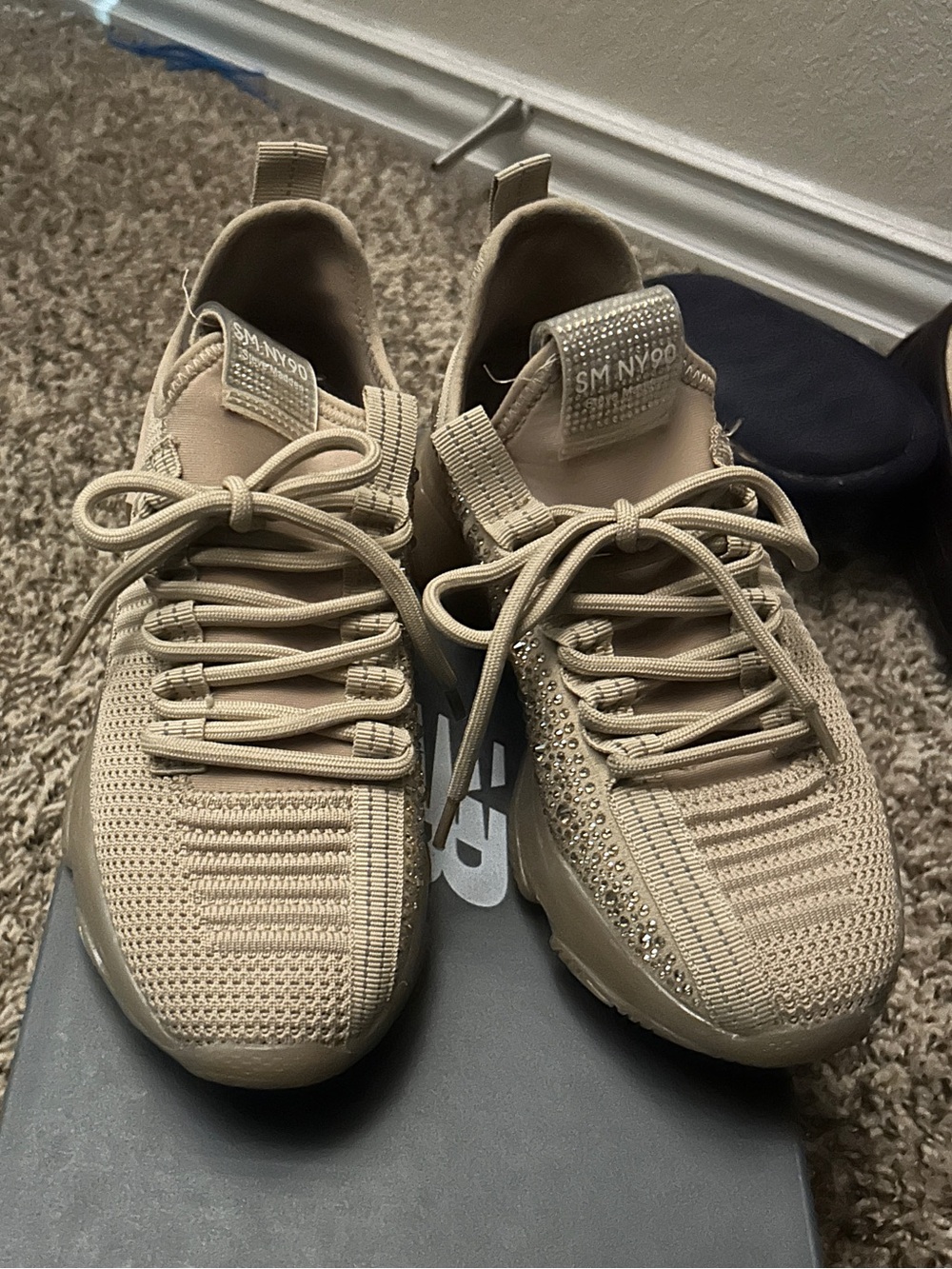 Women steve madden maximq Beige Knit Lace-Up Sneakers